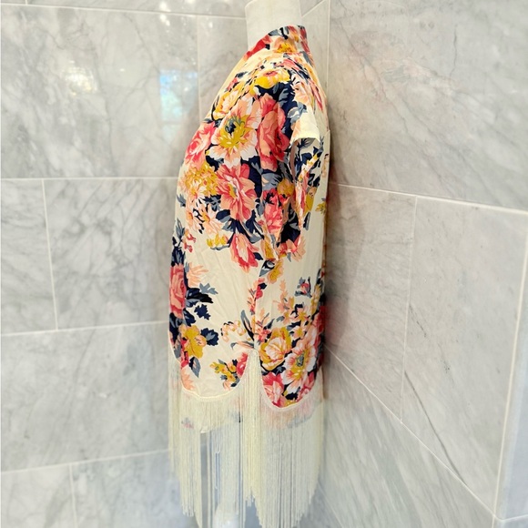 MIAMI for Francesca’s Boho Fringe Floral Kimono Open-Front Kimono Fringe Hem S - Picture 5 of 13